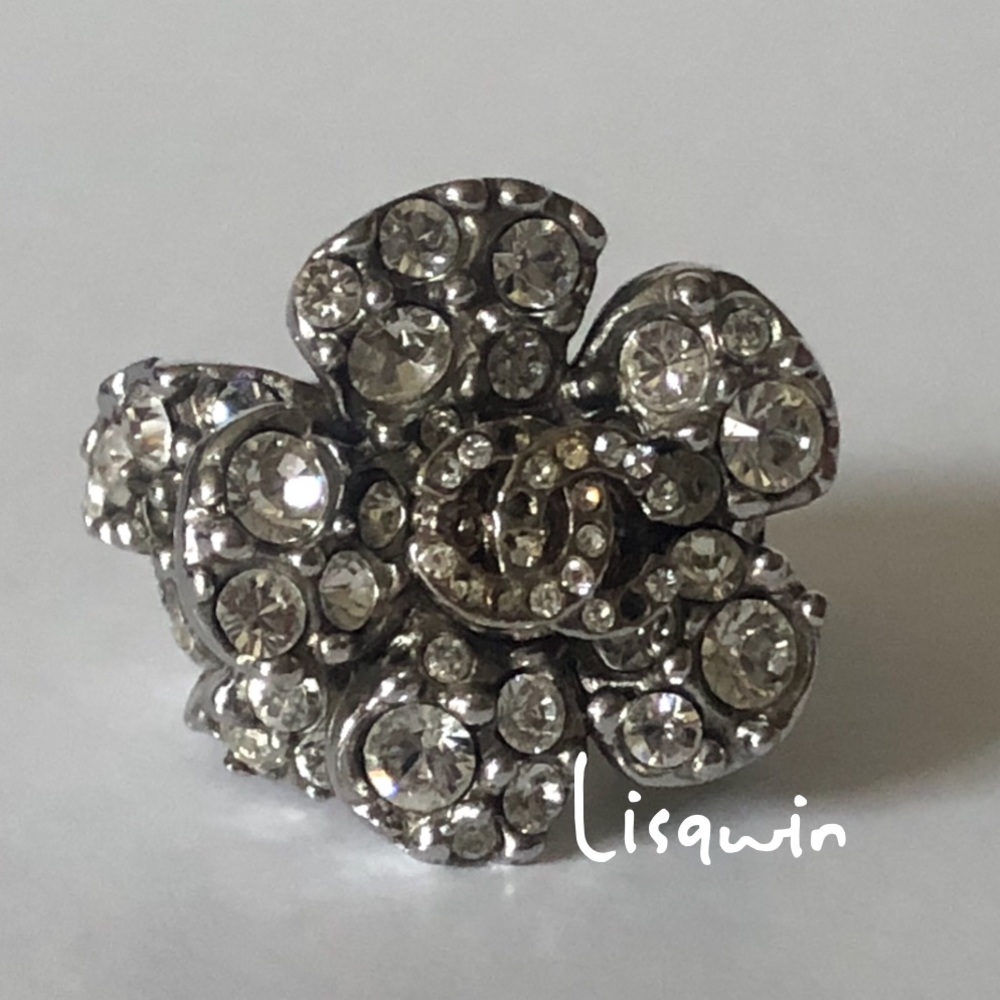 💯% Authentic Chanel Camellia Ring 🌸💗